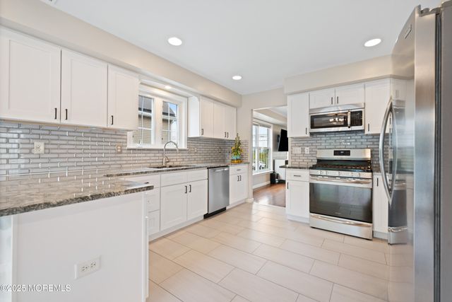 36 Main Street, Port Monmouth, NJ 07758