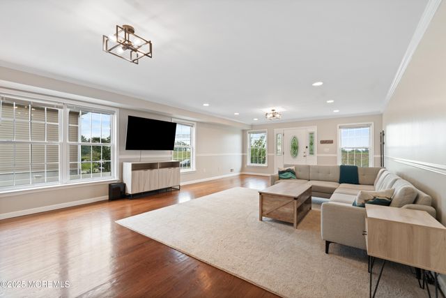 36 Main Street, Port Monmouth, NJ 07758