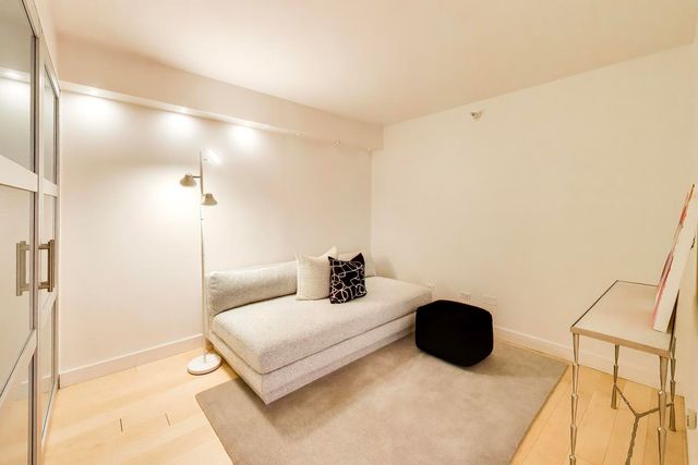 2 E Erie Street 3005, Chicago, IL 60611