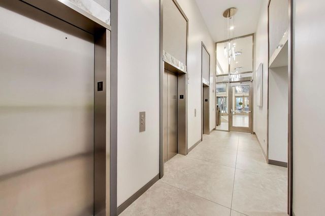 2 E Erie Street 3005, Chicago, IL 60611