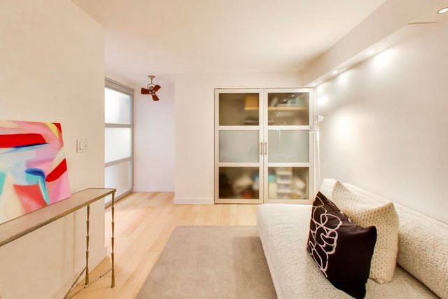 2 E Erie Street 3005, Chicago, IL 60611