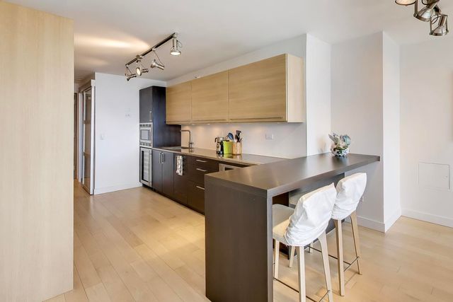 2 E Erie Street 3005, Chicago, IL 60611