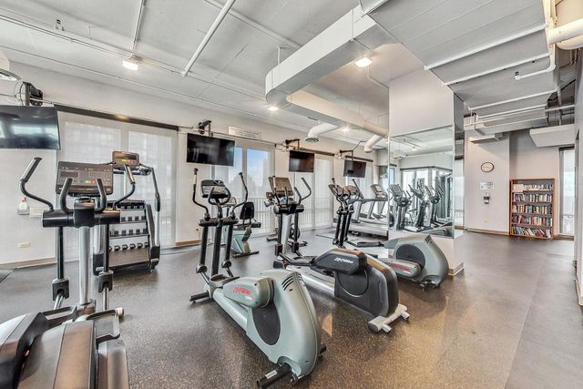 2 E Erie Street 3005, Chicago, IL 60611