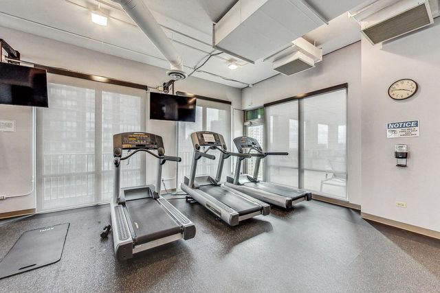 2 E Erie Street 3005, Chicago, IL 60611