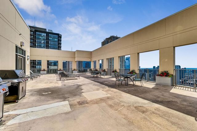 2 E Erie Street 3005, Chicago, IL 60611