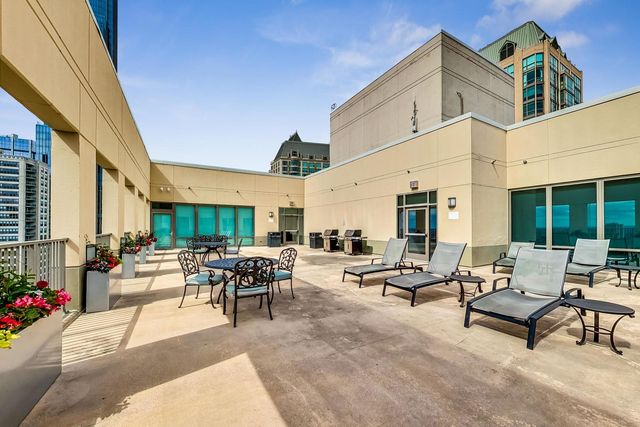 2 E Erie Street 3005, Chicago, IL 60611