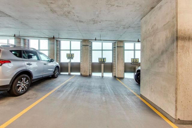 2 E Erie Street 3005, Chicago, IL 60611