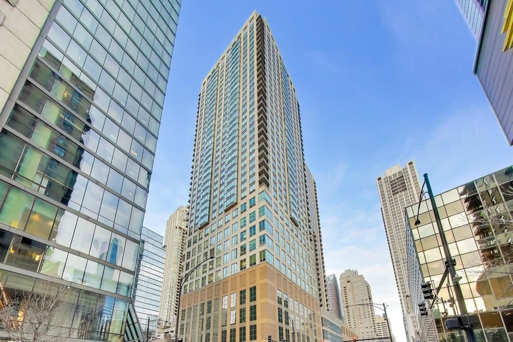 2 E Erie Street 3005, Chicago, IL 60611