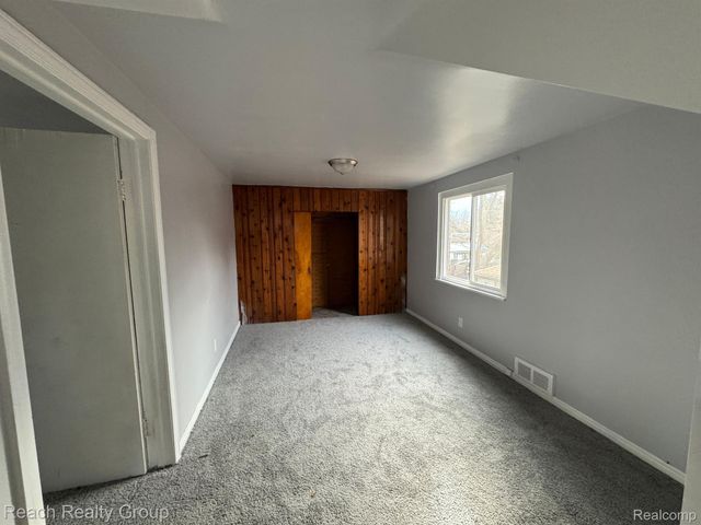 19105 CURTIS Street, Detroit, MI 48219