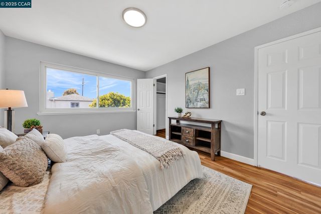 527 30Th St, Richmond, CA 94804