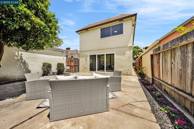 527 30Th St, Richmond, CA 94804