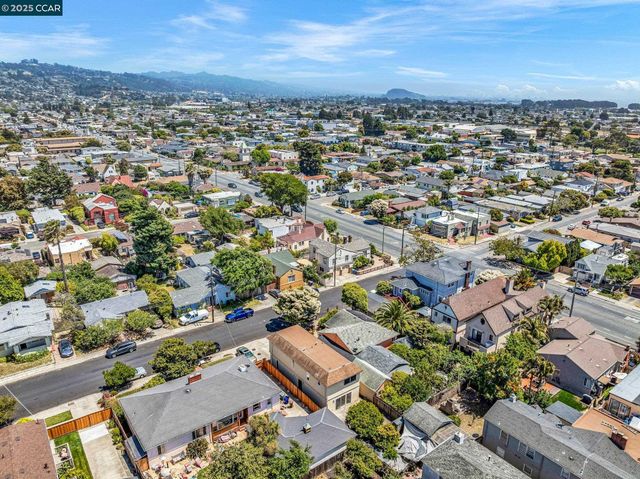 527 30Th St, Richmond, CA 94804