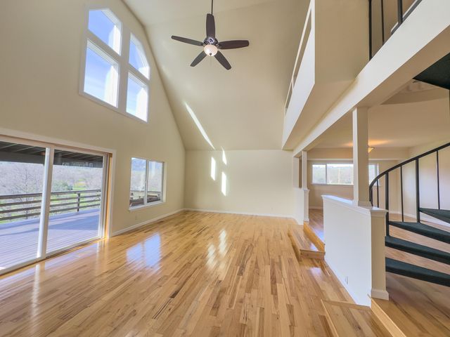 13672 Twin Lakes Lane, Redding, CA 96003