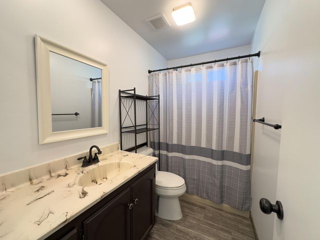 13672 Twin Lakes Lane, Redding, CA 96003