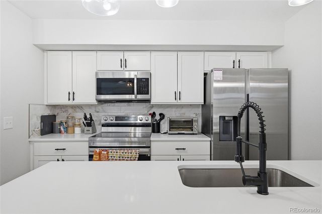 8331 S Upham Way 211, Littleton, CO 80128