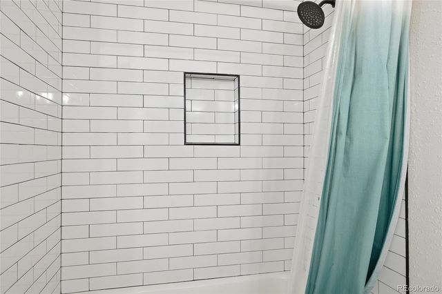 8331 S Upham Way 211, Littleton, CO 80128