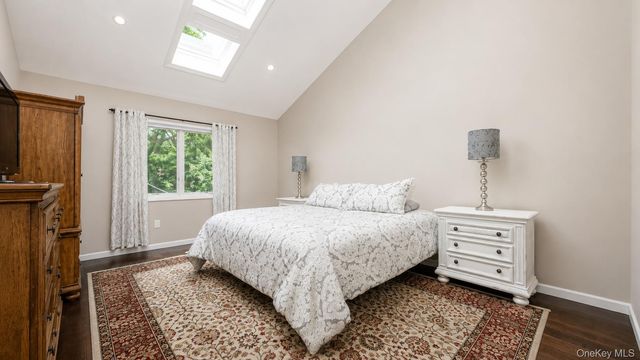 9 Huckleberry Lane, East Setauket, NY 11733