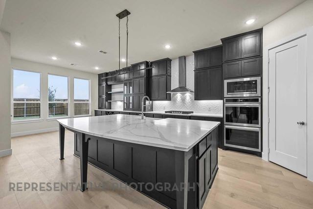 933 Groundwater Way, League City, TX 77573