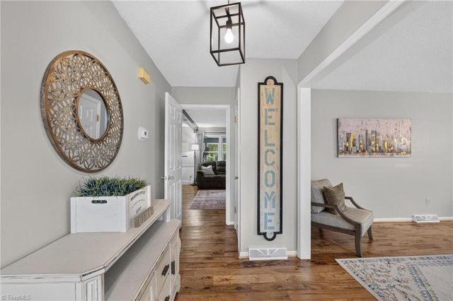140 Raintree Road, Advance, NC 27006
