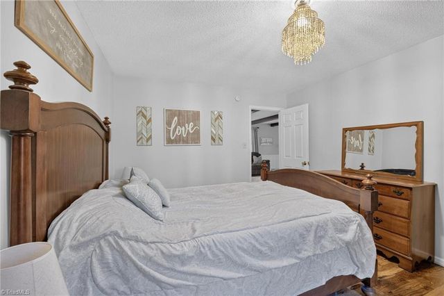 140 Raintree Road, Advance, NC 27006