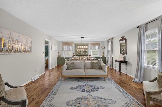 140 Raintree Road, Advance, NC 27006