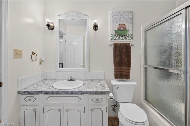 140 Raintree Road, Advance, NC 27006