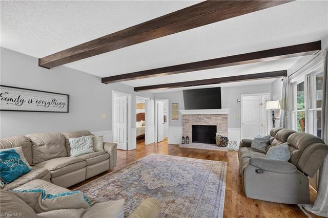 140 Raintree Road, Advance, NC 27006
