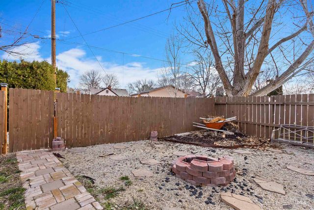 184 Taylor, Twin Falls, ID 83301