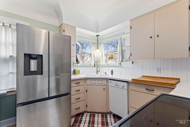 184 Taylor, Twin Falls, ID 83301