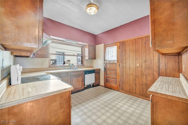 3479 W 95th Street, Cleveland, OH 44102