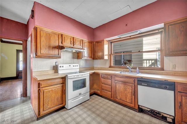 3479 W 95th Street, Cleveland, OH 44102