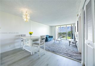 3301 NW 47th Terrace 403, Lauderdale Lakes, FL 33319