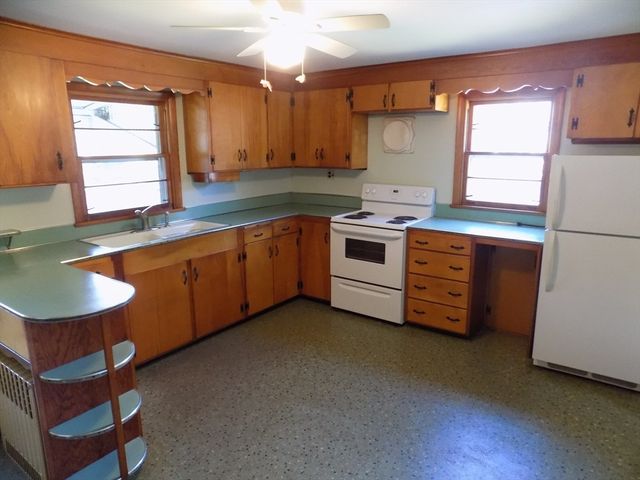 266 Alden Rd., Fairhaven, MA 02719