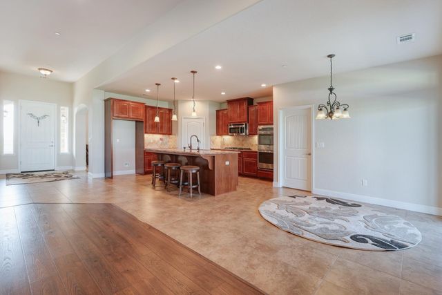 9991 Spring St, Galt, CA 95632