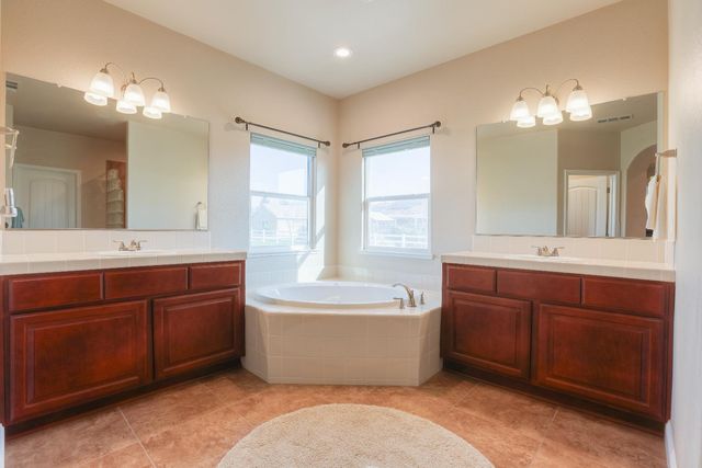 9991 Spring St, Galt, CA 95632