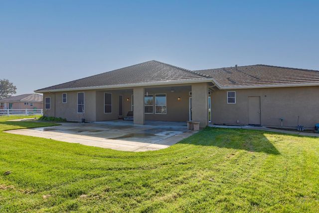 9991 Spring St, Galt, CA 95632