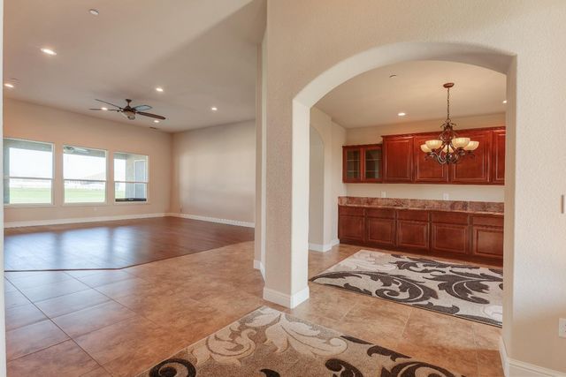 9991 Spring St, Galt, CA 95632