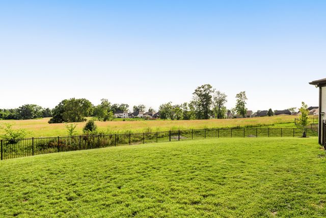 3455 Burgate Trl, Thompsons Station, TN 37179