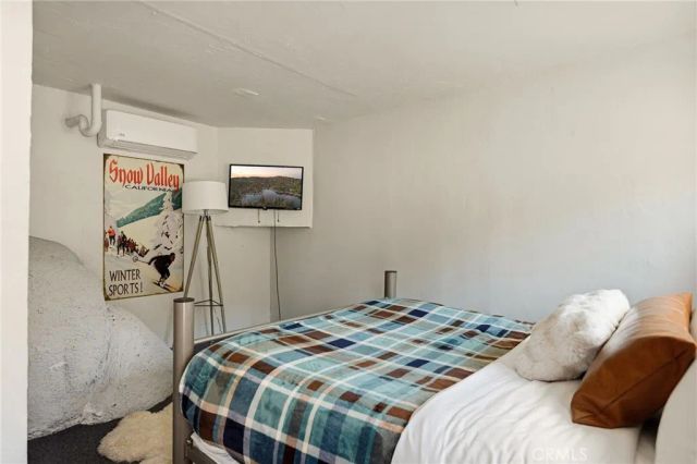 33141 Big Bear Lake Road, Running Springs, CA 92382