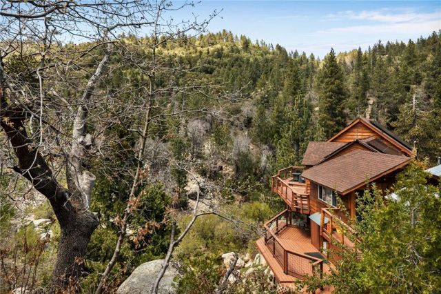 33141 Big Bear Lake Road, Running Springs, CA 92382