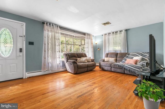 849 E UNION, Allentown, PA 18109