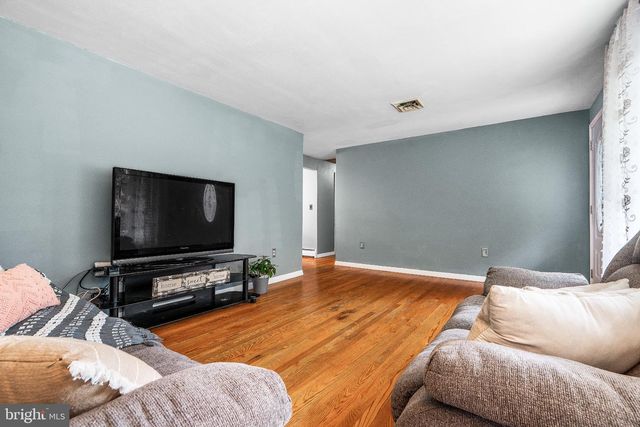 849 E UNION, Allentown, PA 18109