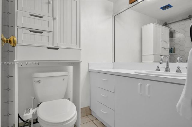 16558 NE 26th Ave 2A, North Miami Beach, FL 33160