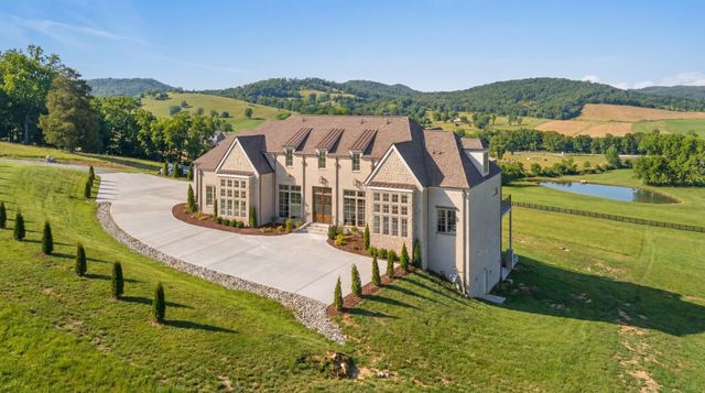 2420 Walter Way, College Grove, TN 37046