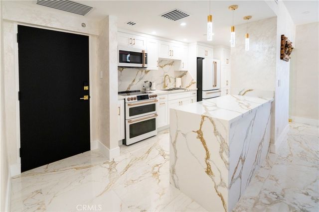 1155 N Brand Boulevard 706, Glendale, CA 91202