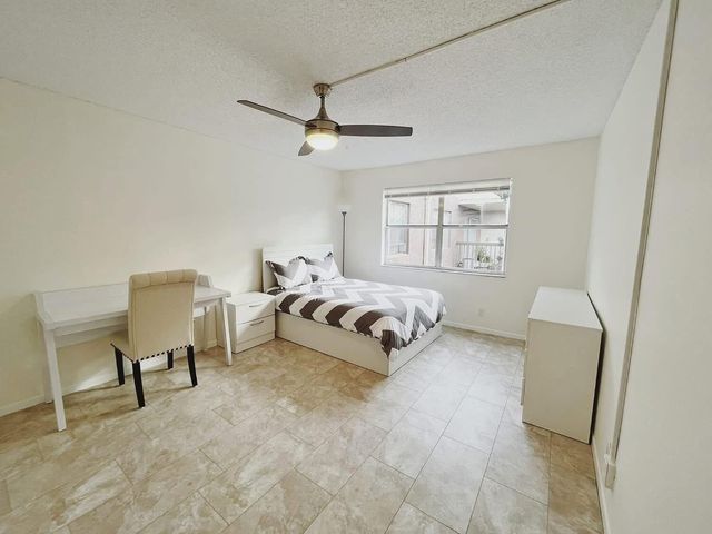 7080 NOVA Drive 307B, Davie, FL 33317