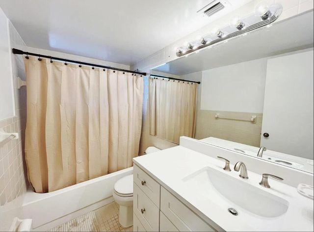 7080 NOVA Drive 307B, Davie, FL 33317