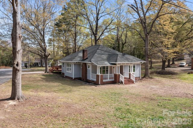 606 Townsend Avenue, Gastonia, NC 28052