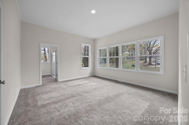 606 Townsend Avenue, Gastonia, NC 28052