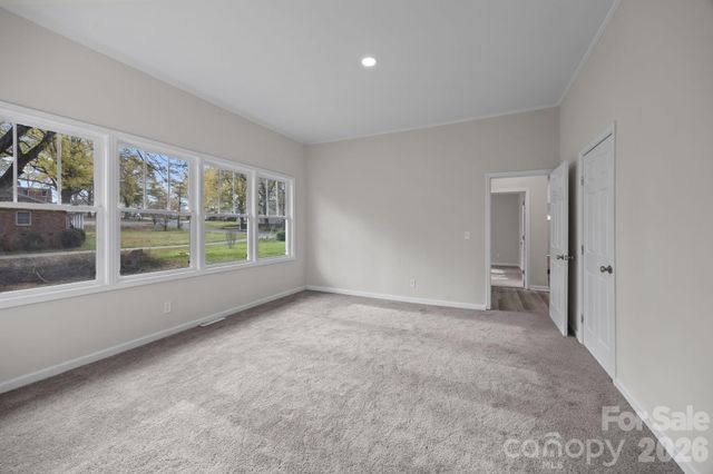 606 Townsend Avenue, Gastonia, NC 28052